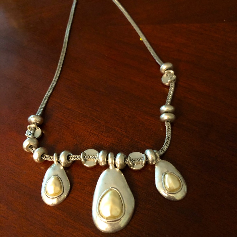 Silver collar necklace worn adjustable chain